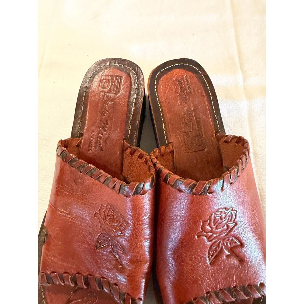 Lightweight Huaraches Sandals Embossed Leather Size 6 - Picture 4 of 5